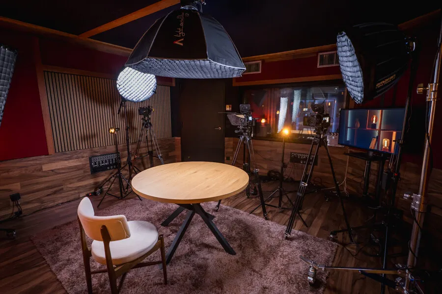 Multi-cam γύρισμα στο vidcast set της Mastermind Productions